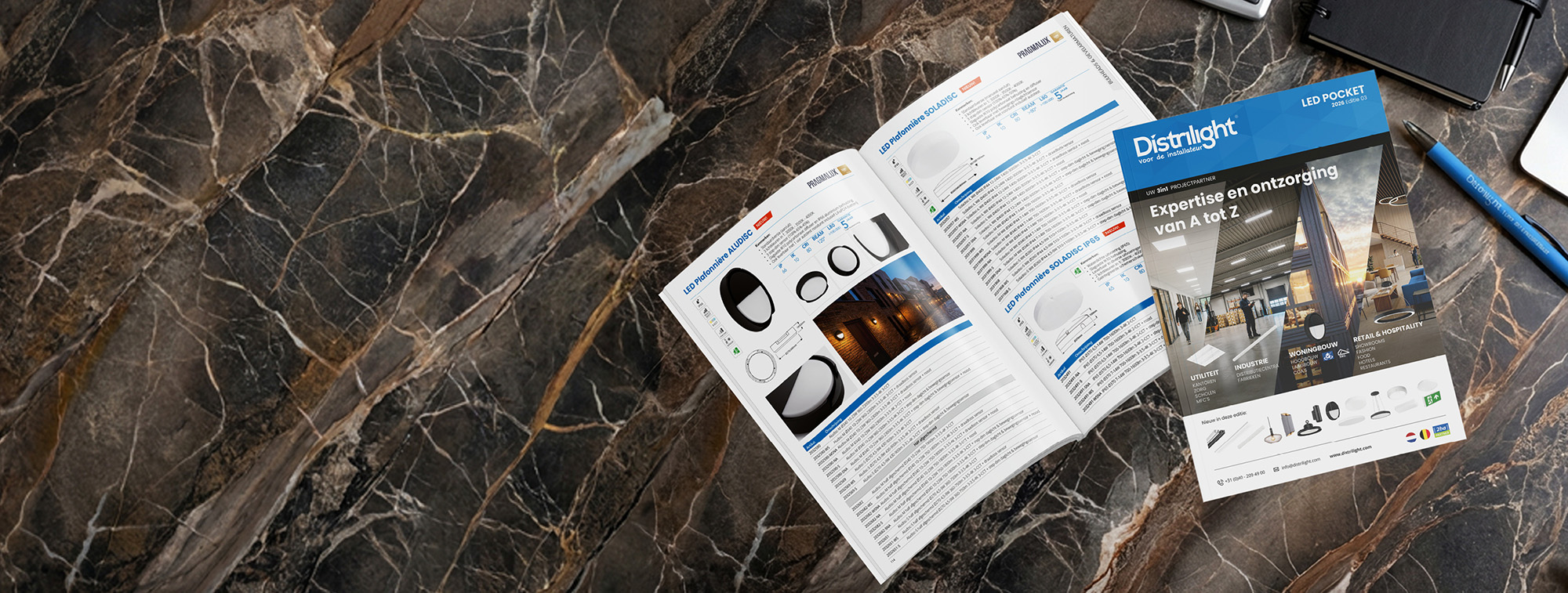 Distri2024 - Voorpag - Hero Big  - Brochure