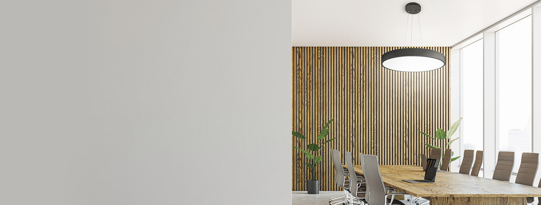 Distri2024 - Voorpag - Hero Big  - Moon