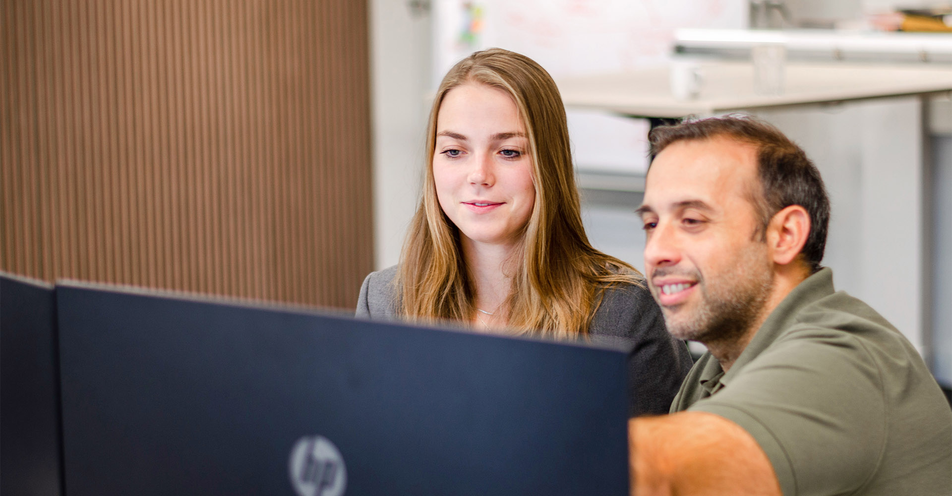 Distri2024 - CMS - Banner Iris Jose