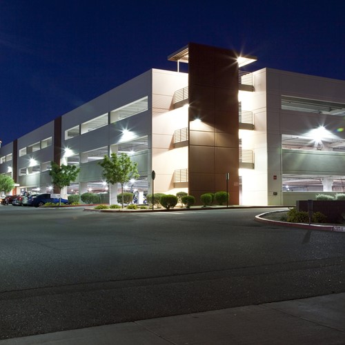 Pragmalux LED Breedstraler Auva G3 IP66 C4 180-300W 3000K-5000K 3CCT 30300-51500lm asymmetrisch grijs RAL9006-7