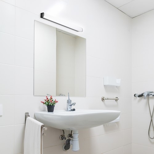 Pragmalux LED Spiegelarmatuur Softshine IP44 IK06 600mm 12W 1500-1650lm 2700K-3000K-4000K 3-CCT zwart RAL9005-5